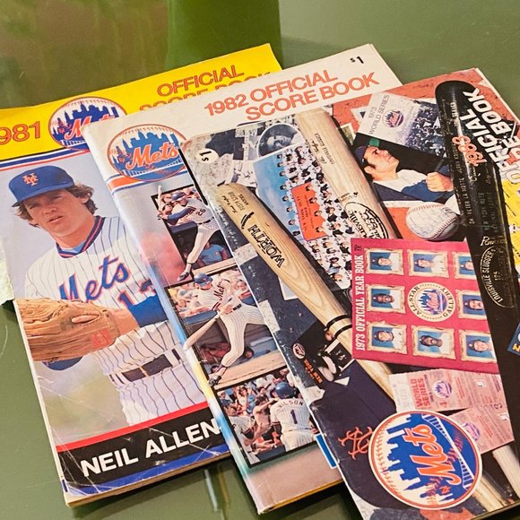 3 Vintage Mets Baseball Scorebooks from 1981-1983 - Picture 5 of 13
